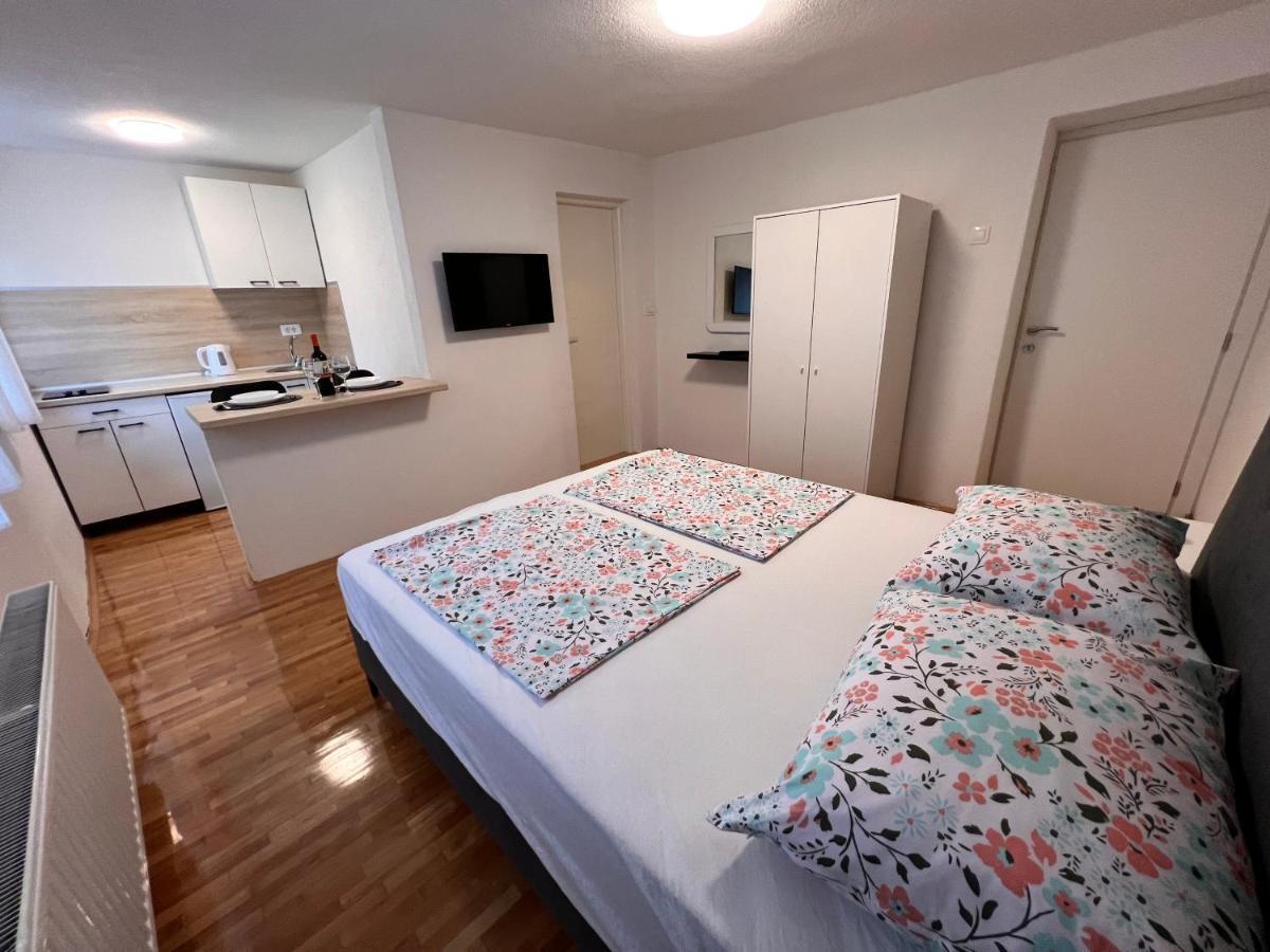 Guest House Kiwi Mostar Eksteriør billede