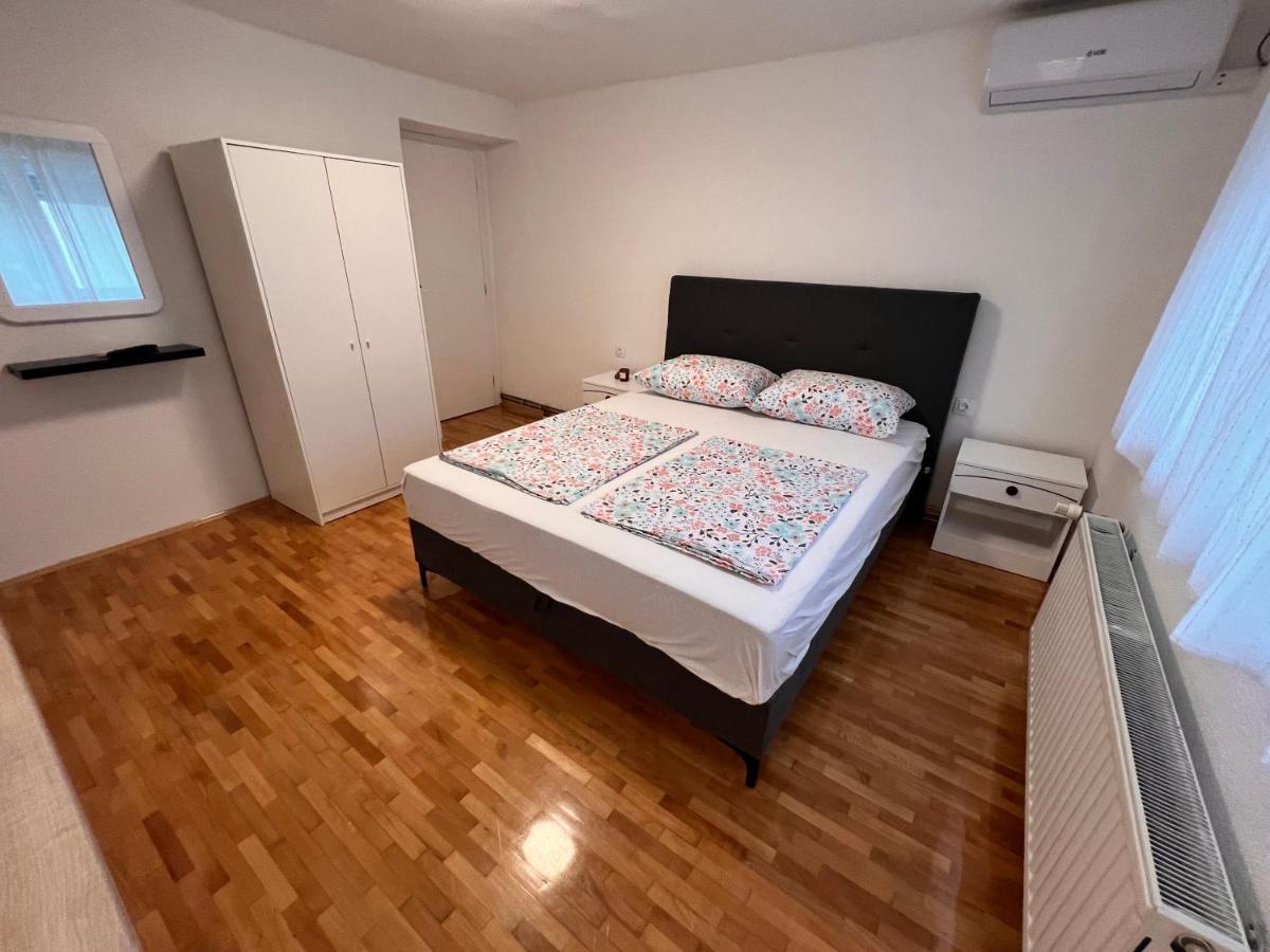 Guest House Kiwi Mostar Eksteriør billede